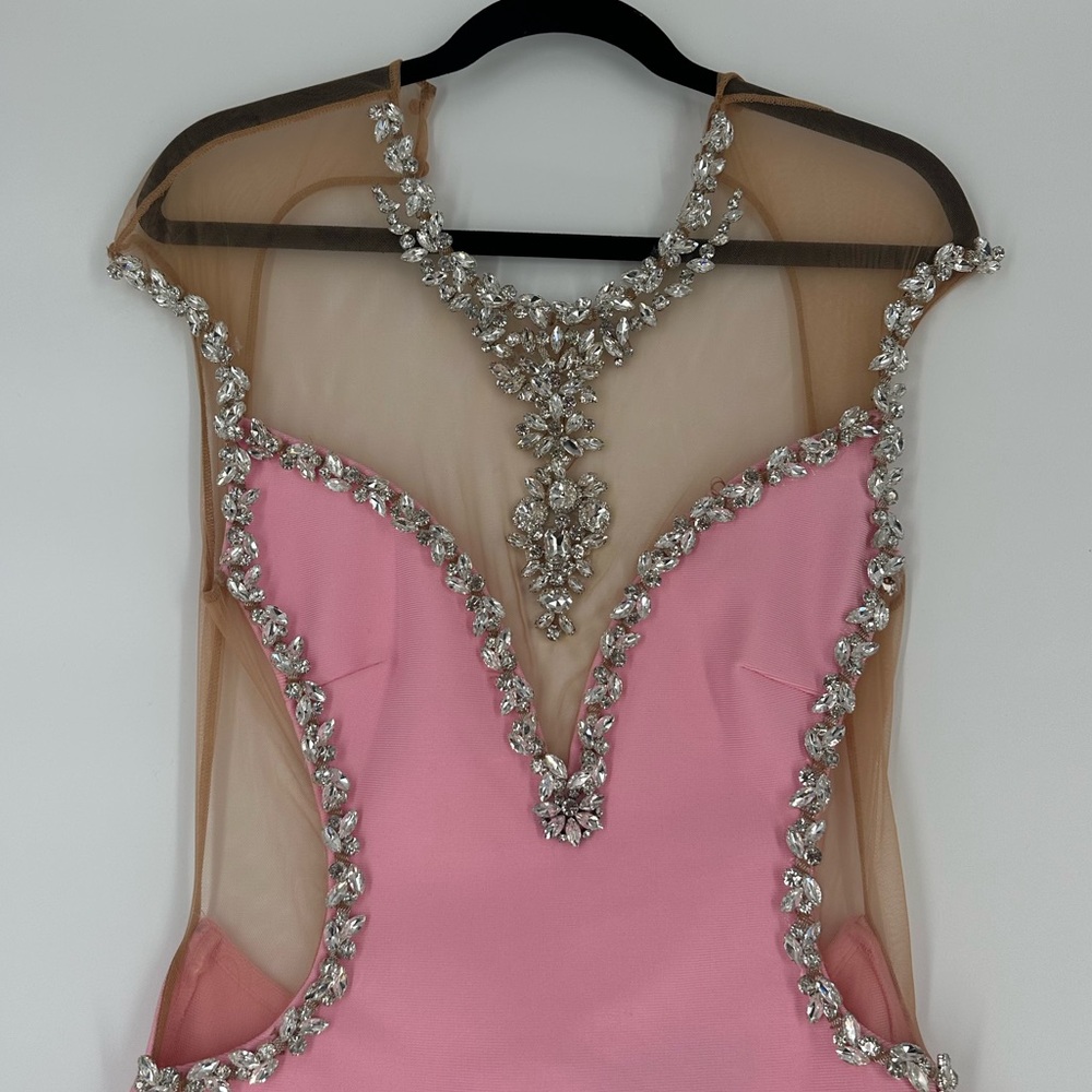 Dress - Picture 2 of 5